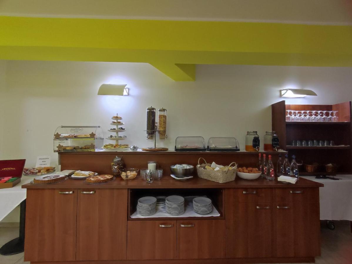 Hotel Industria Брешия Экстерьер фото
